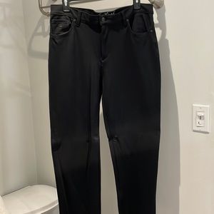 Gloria Vanderbilt dressy black pants. Amanda, with all around slimming effect.
